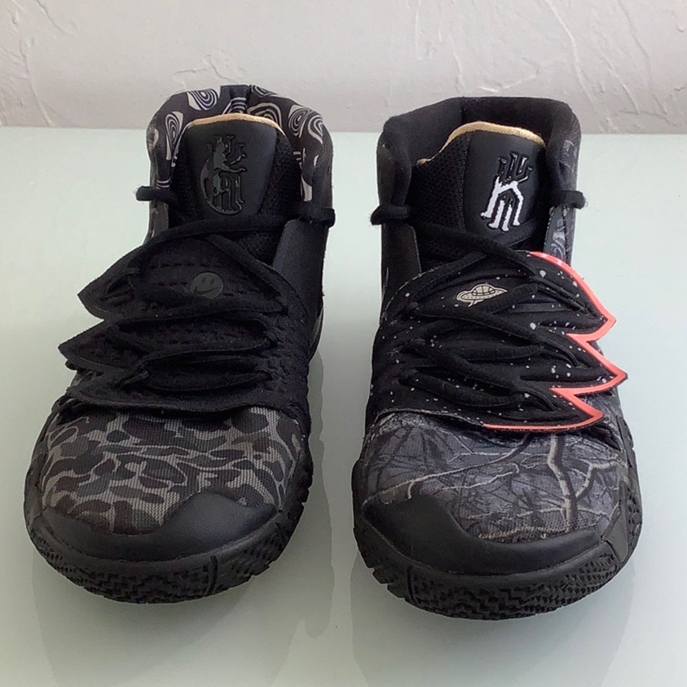 Nike Kybrid S2 Gs Kyrie Hibrid Irving what the kid Basketball sneakers size 5Y